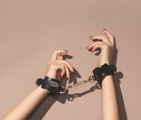 Trio Hide Luxury Cowhide Collar and Cuff Set