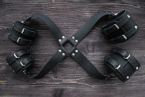 YOUR HIGHNESS Hogtie Cuff Set